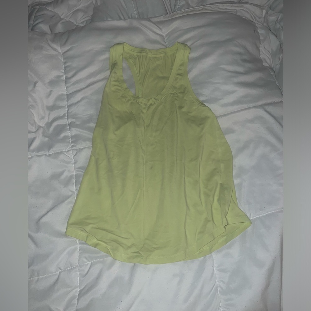 Women’s lululemon tank size 8